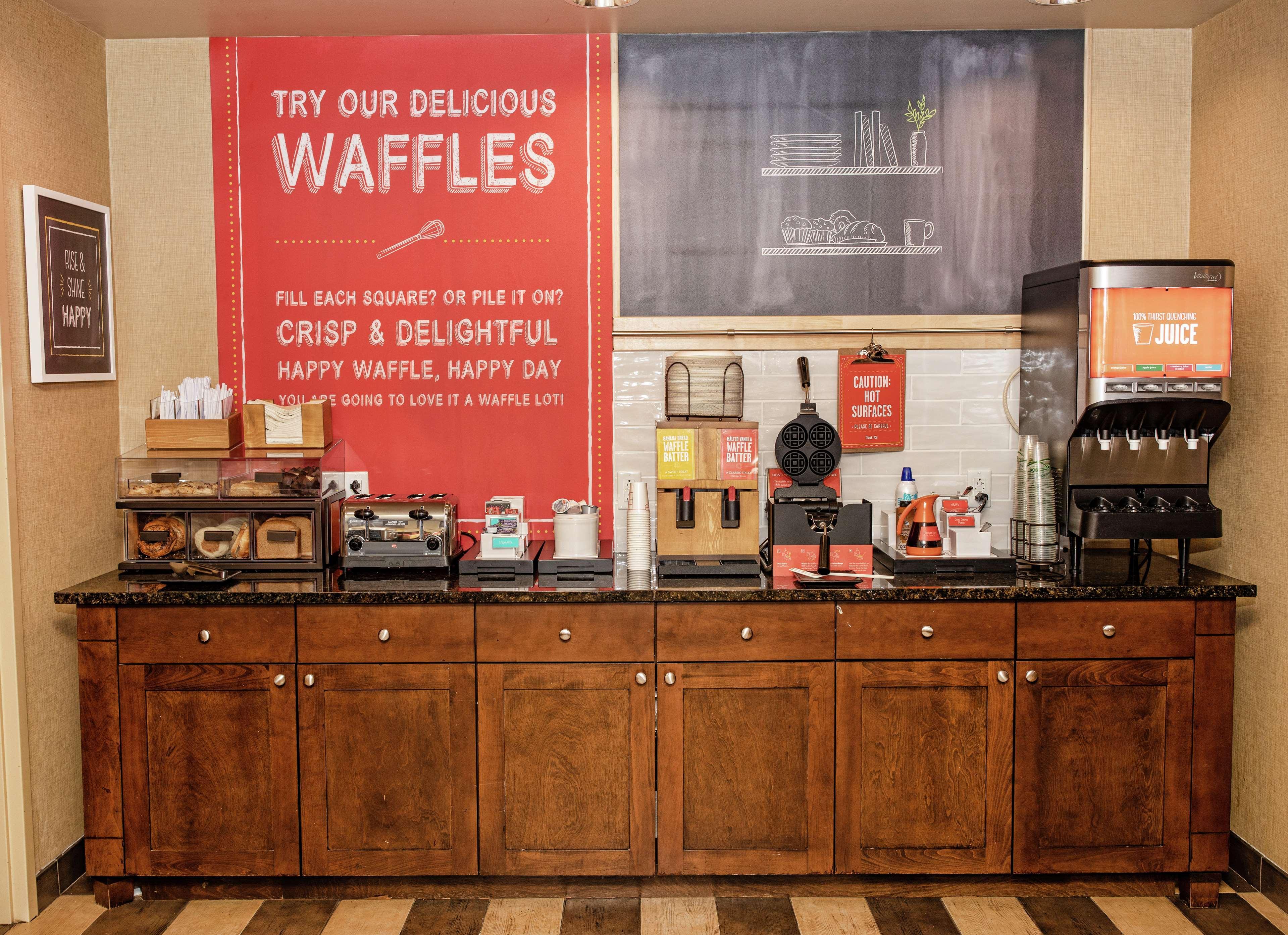Hampton Inn Winfield Tucker Exteriér fotografie