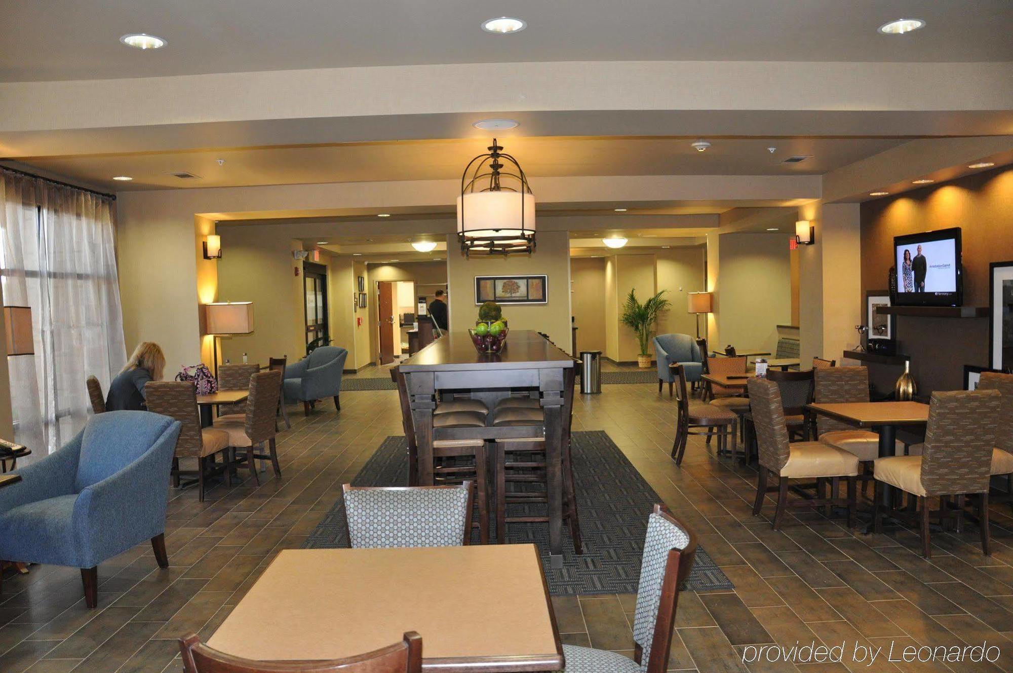 Hampton Inn Winfield Tucker Restaurace fotografie