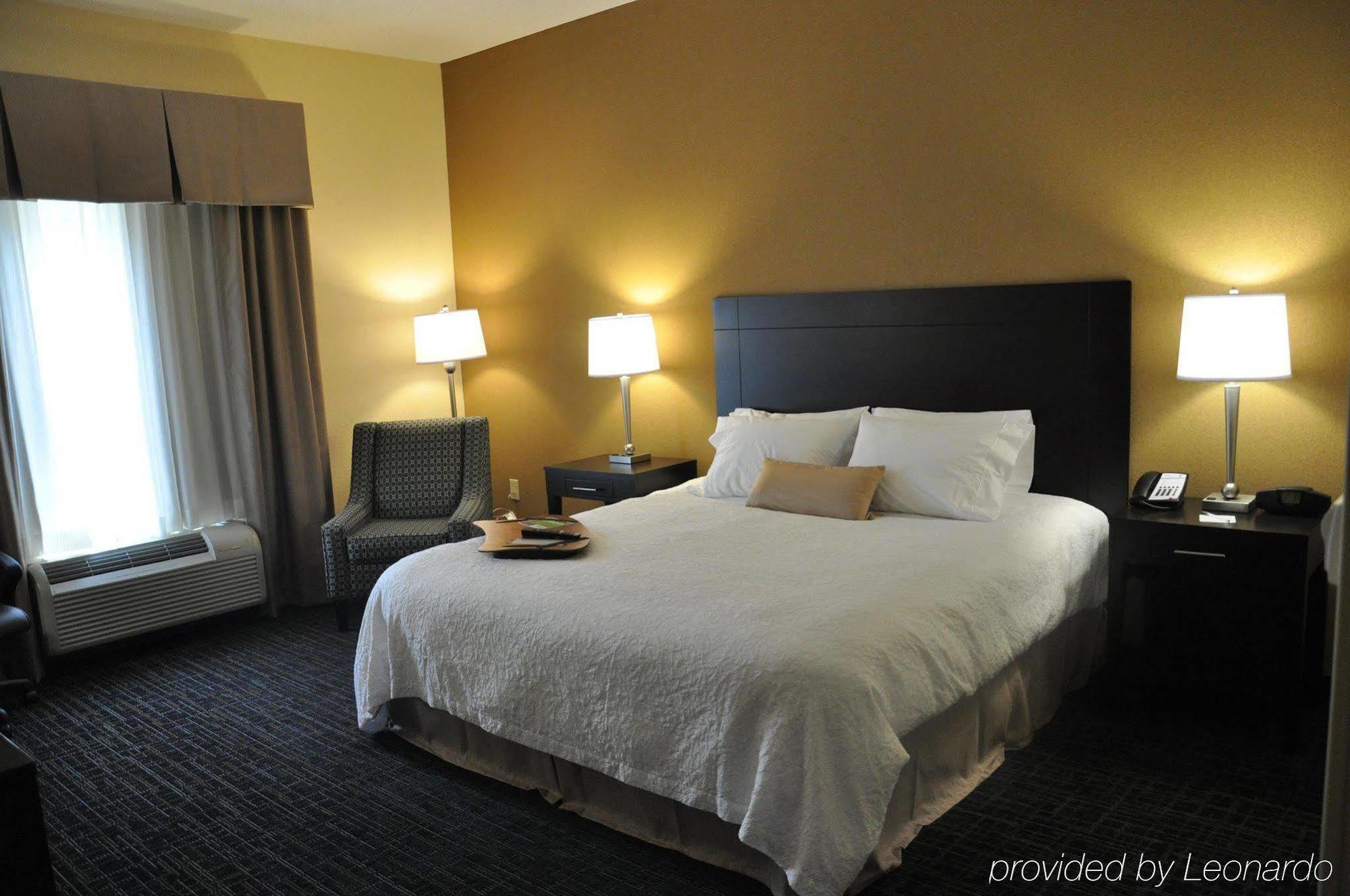 Hampton Inn Winfield Tucker Pokoj fotografie